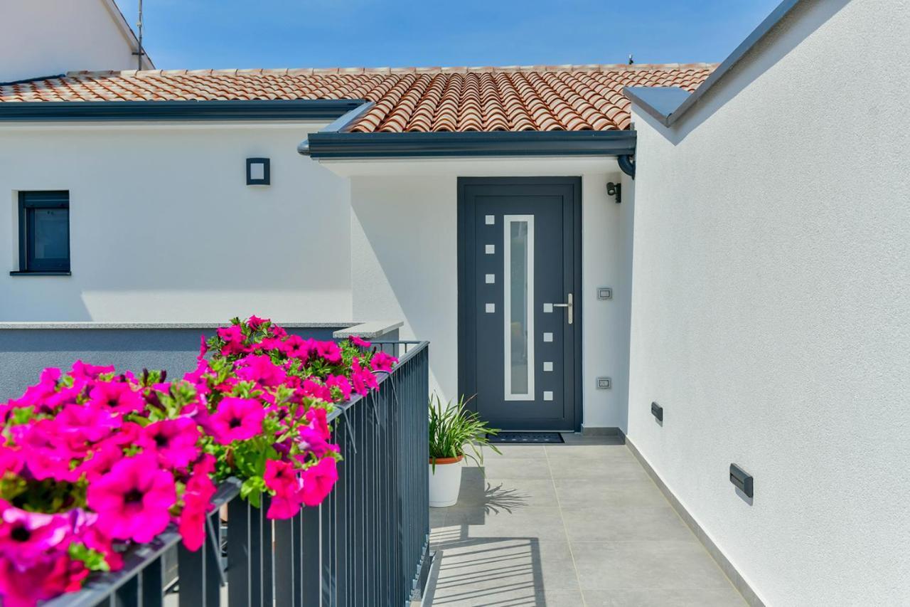 Apartment Aura Poreč Dış mekan fotoğraf