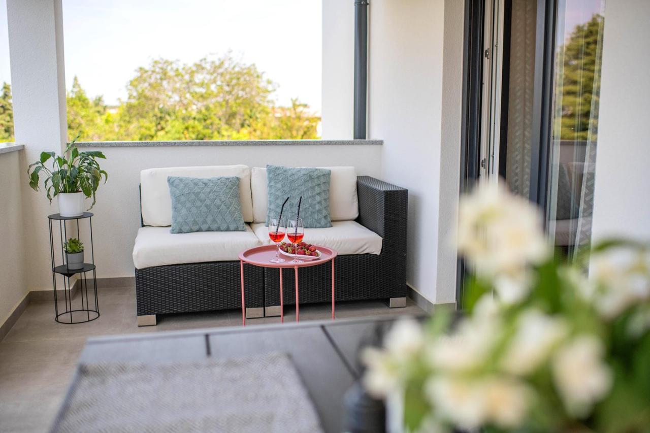 Apartment Aura Poreč Dış mekan fotoğraf