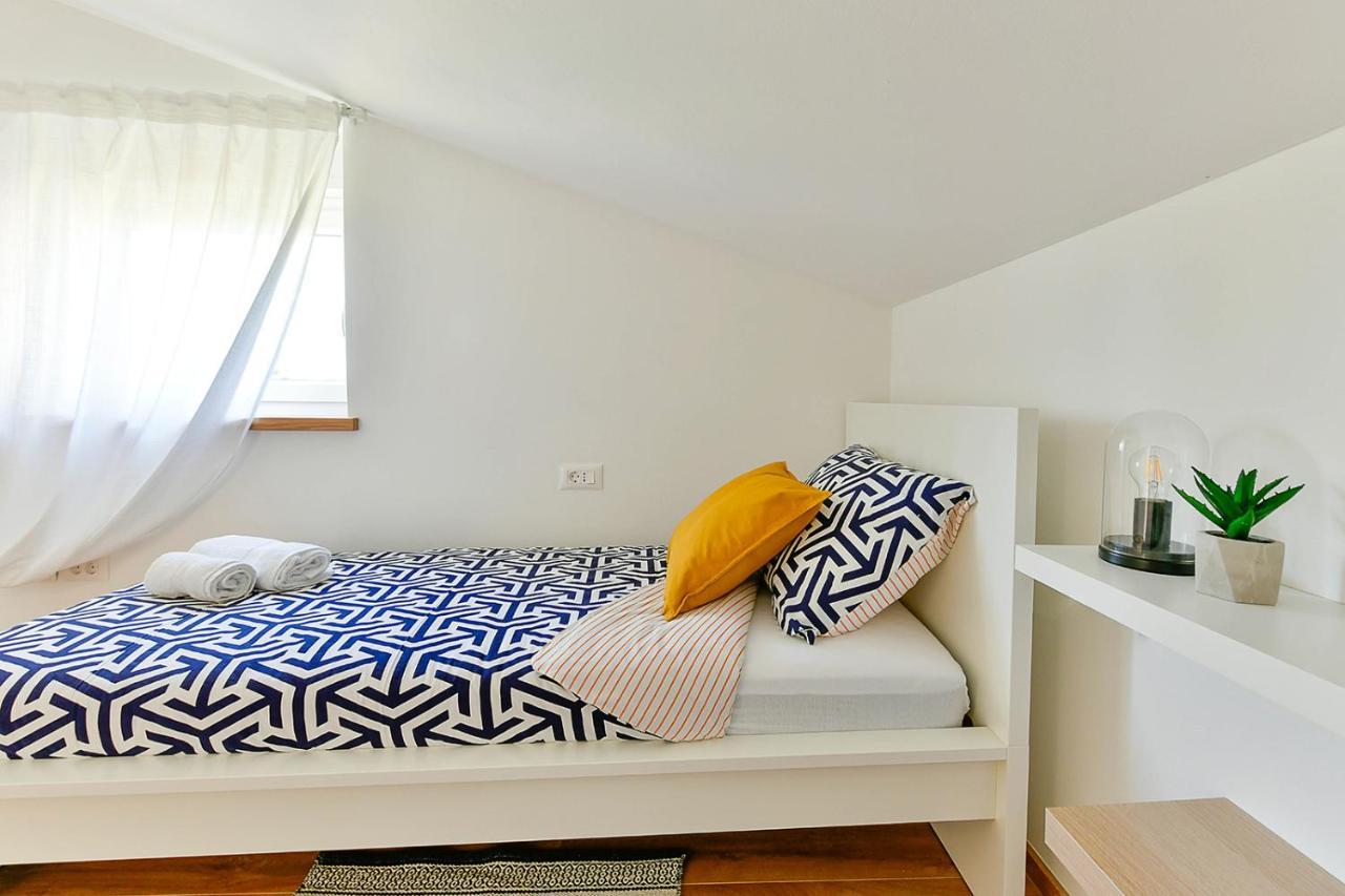 Apartment Aura Poreč Dış mekan fotoğraf